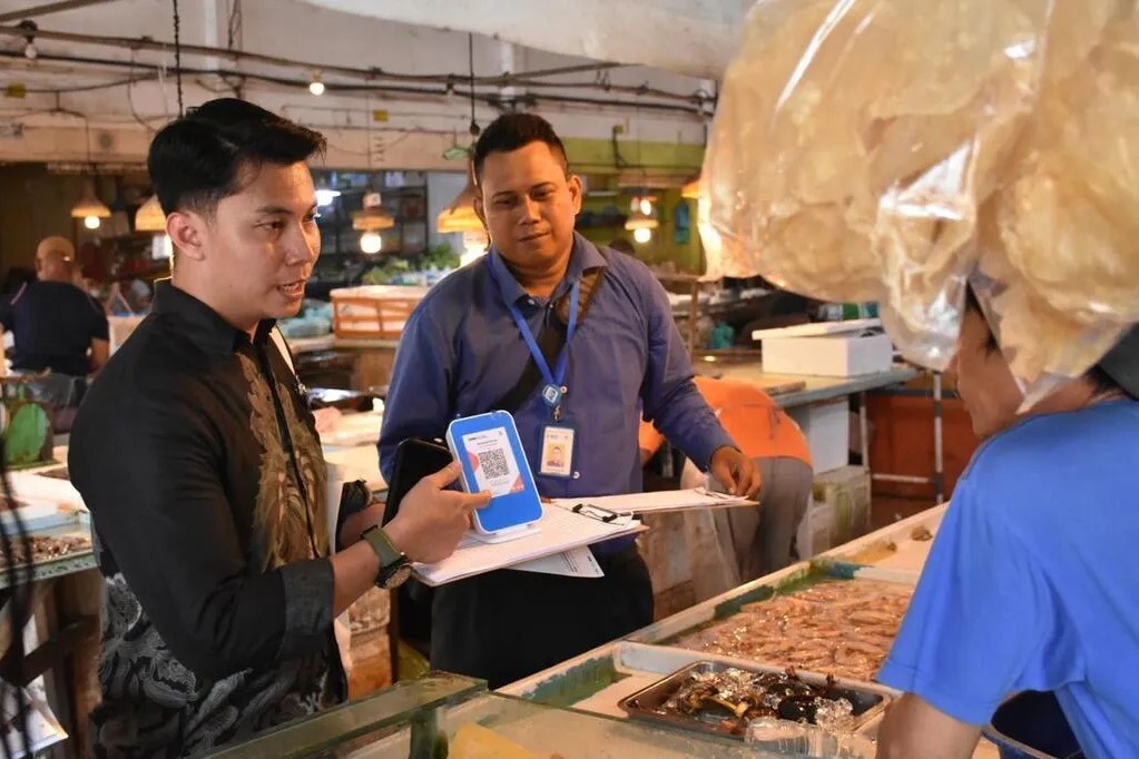 BCA and Bank Indonesia Promote QRIS Digital Payments for 200+ Vendors in Batam Markets