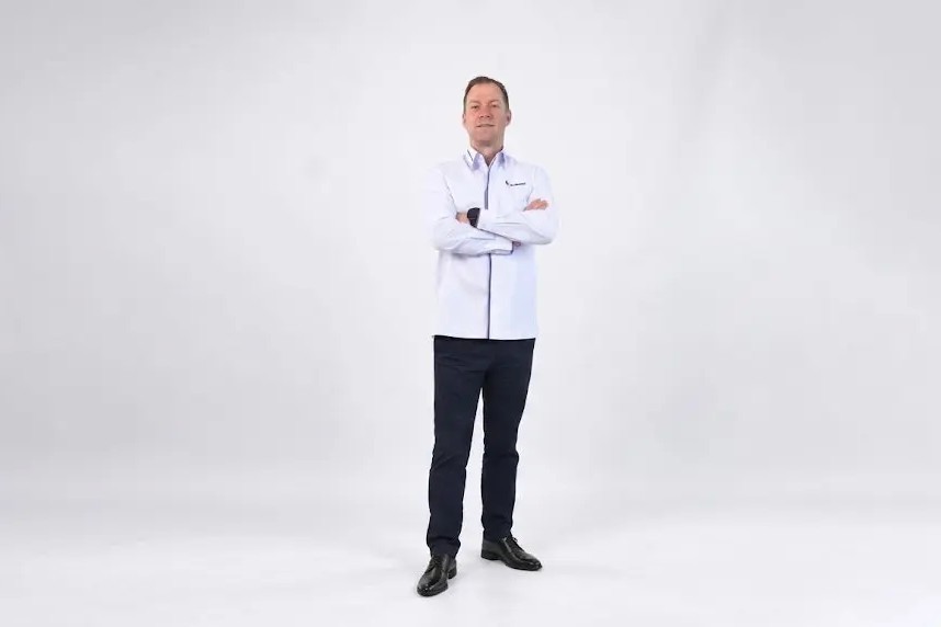 Thomas Hundt Joins XLSMART Board of Commissioners After Shareholders Approve Leadership Change