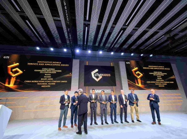 Telkomsel and Huawei Awarded for 5G Innovation in Bali's Smart Port