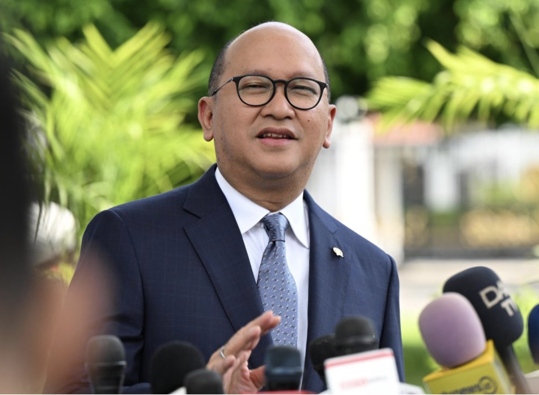 Danantara CEO Meets Warren Buffett’s Lubrizol to Discuss Indonesia’s Economic Growth by 2030