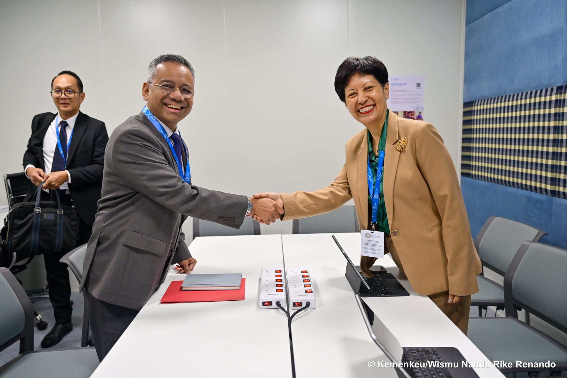 Indonesia Targets More Investment Through Partnerships With IFC, World Bank and JBIC