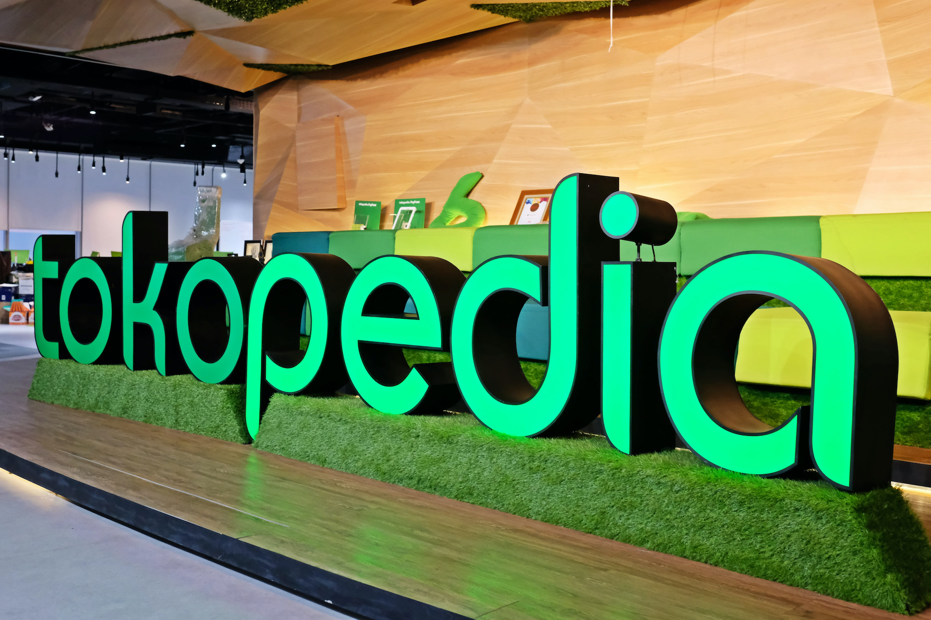 Indonesian Government Pushes Tokopedia to Empower Local Producers