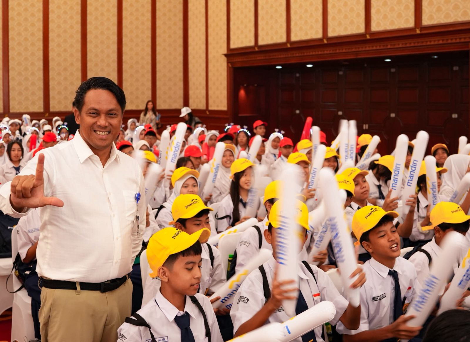 How Bank Mandiri Secured Four Prestigious OJK Awards to Boost Financial Inclusion