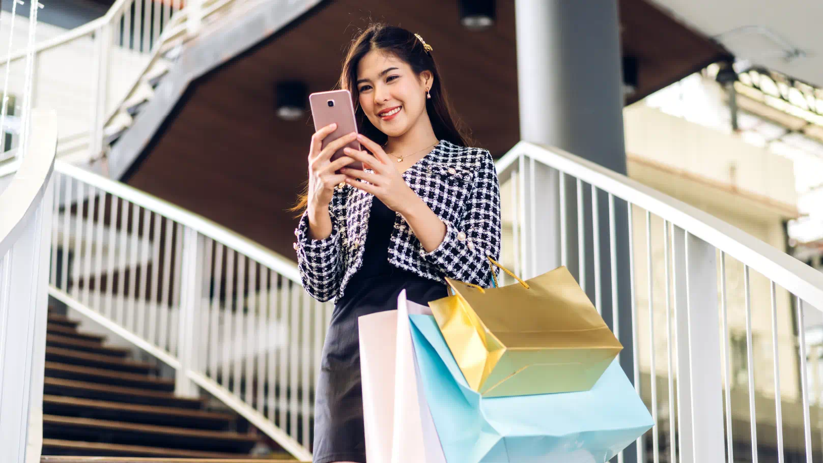 10 Million Wealthy Indonesians Prefer Overseas Shopping, Impacting Economy